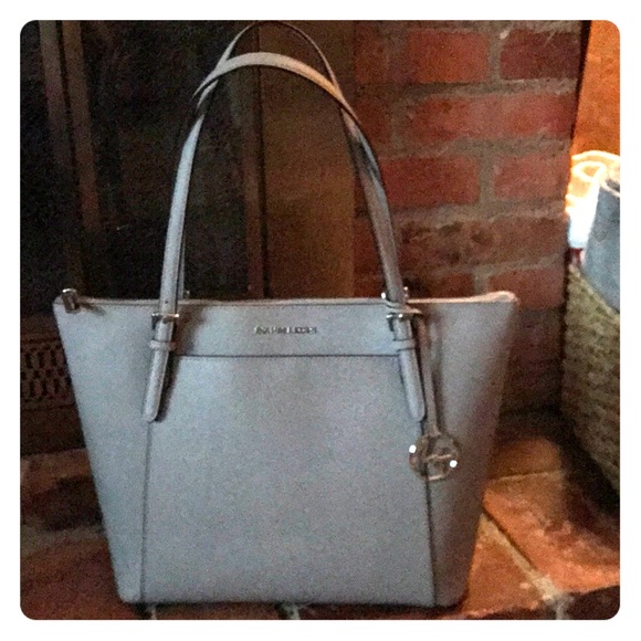 Michael Kors Purse - Picture 1 of 9